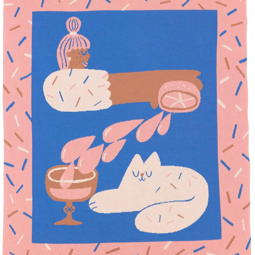 Cocktail Cat Knit Blanket