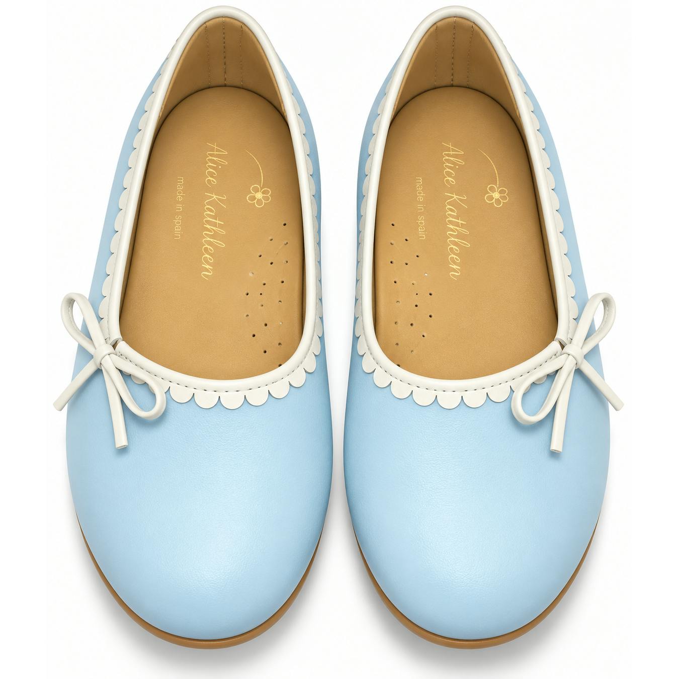 Beatrice Flat in Blue/Ecru