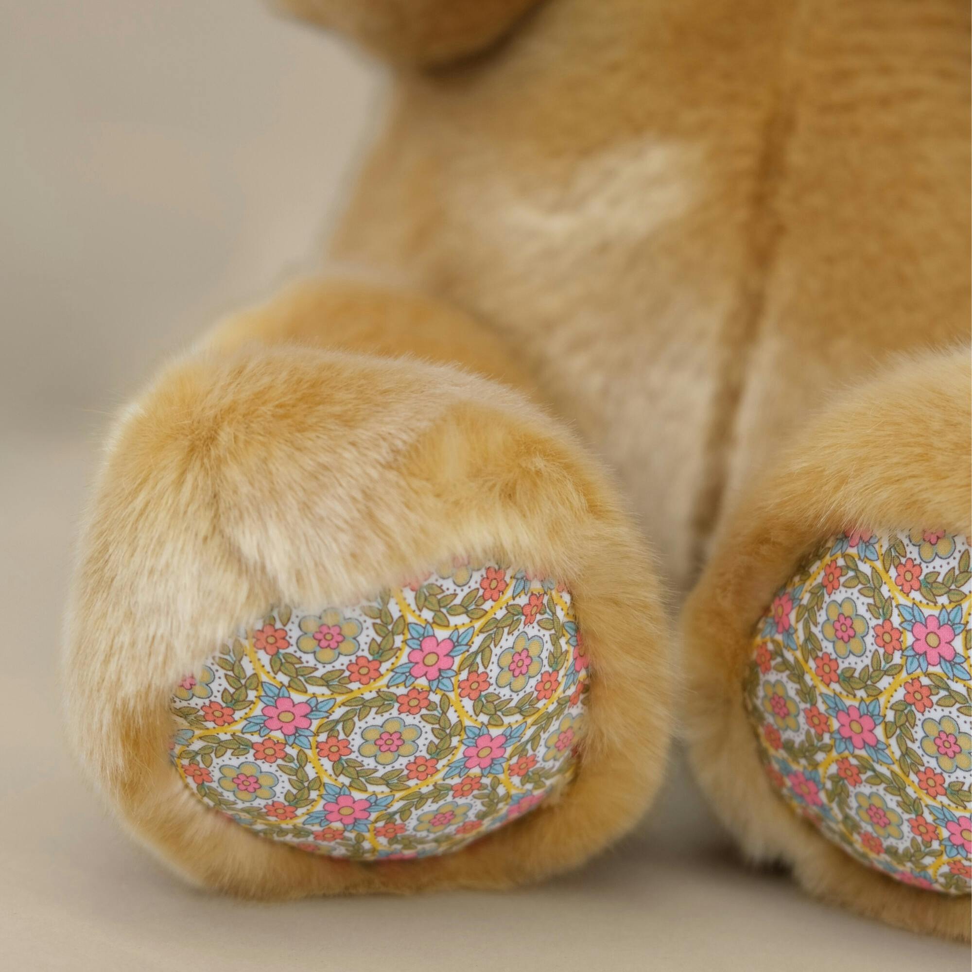 Robert the Bear | Honey | Jessie Liberty