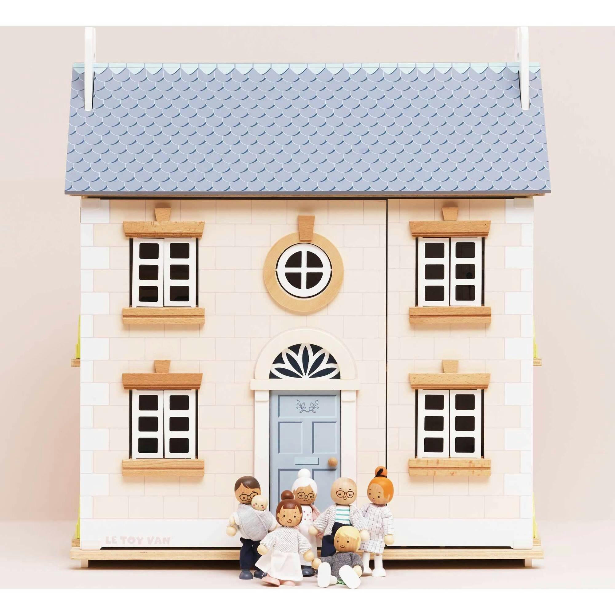 Bay Tree Doll House