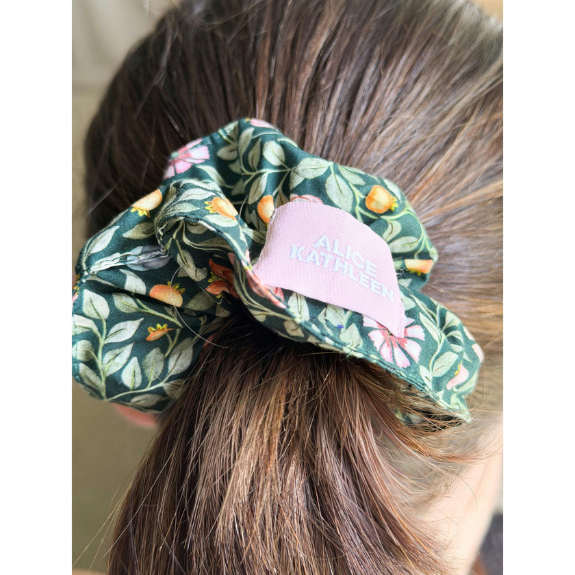 1616 Scrunchie