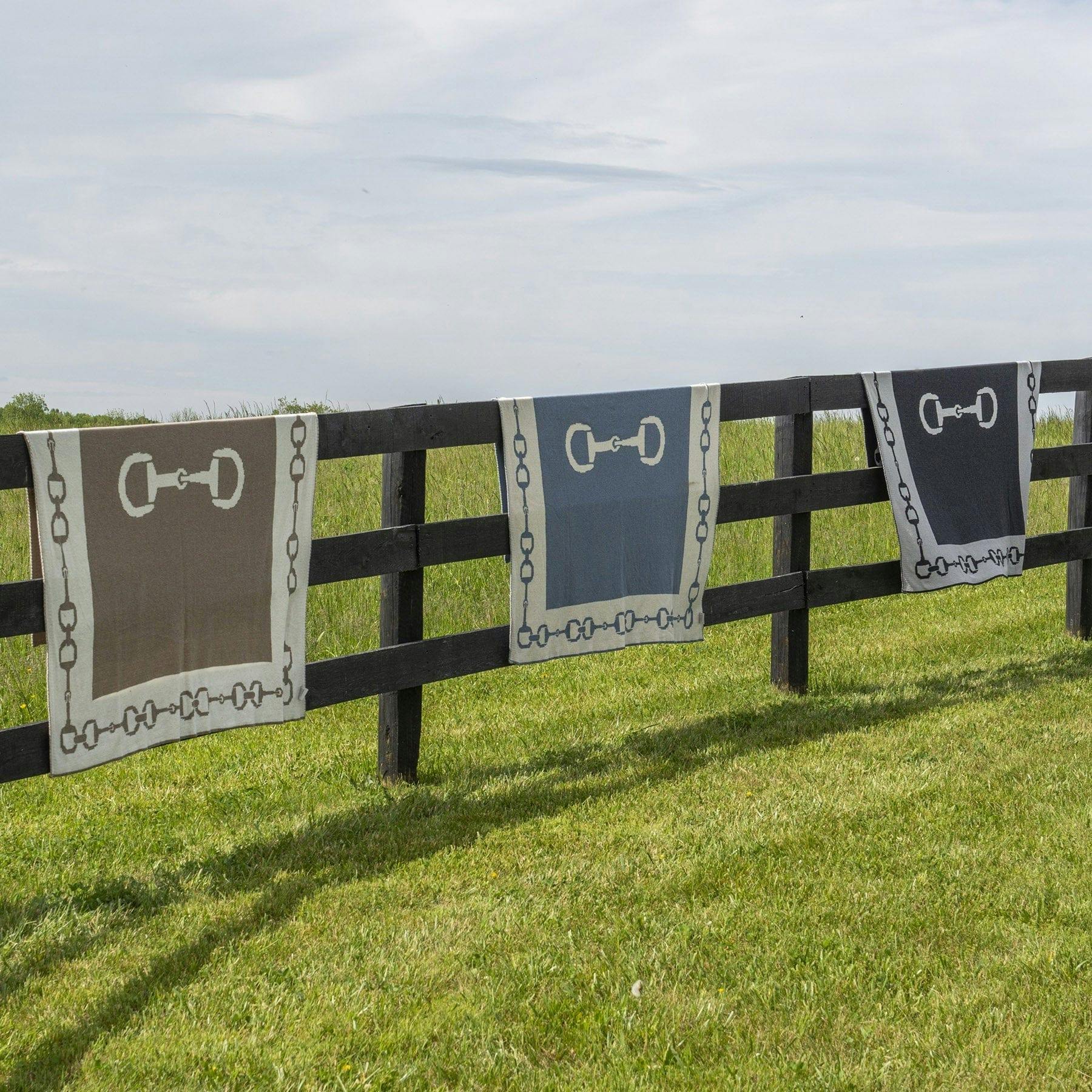 Cotton Sustainable Knit Throw Blanket - Equestrian Snaffle Bit Border