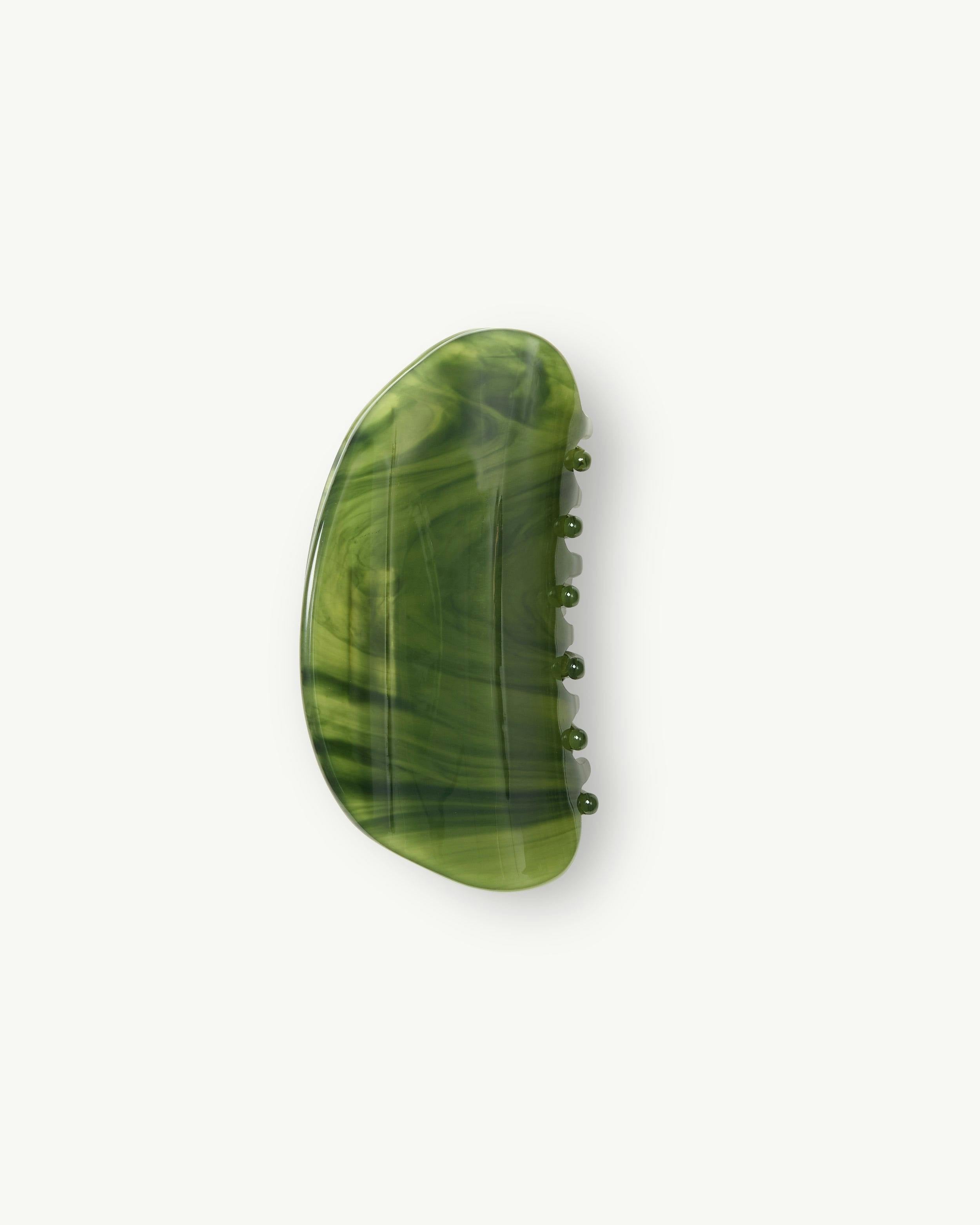 Crescent Claw in Algae