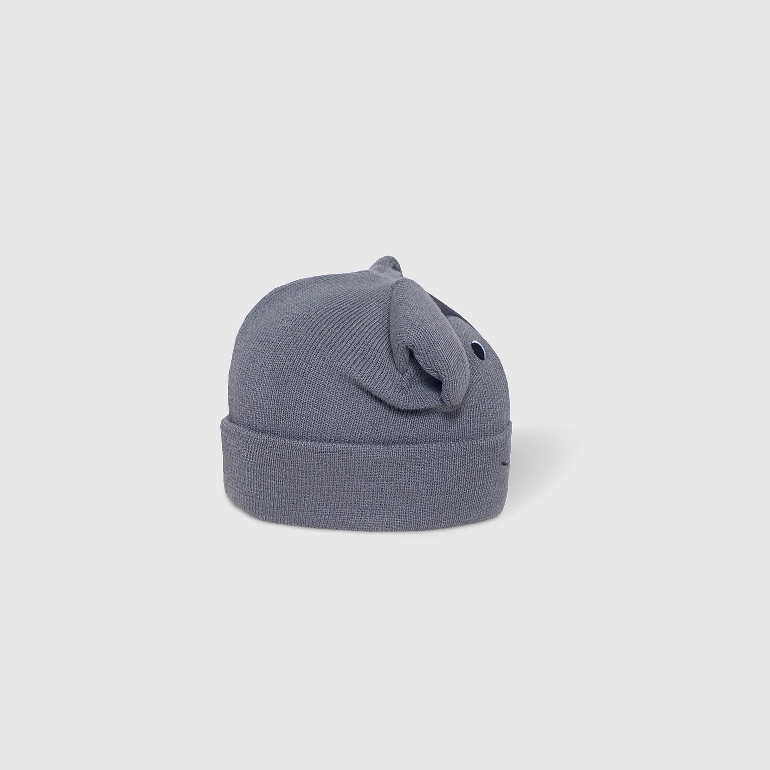 The Big Face Beanie – Walter the Black Lab