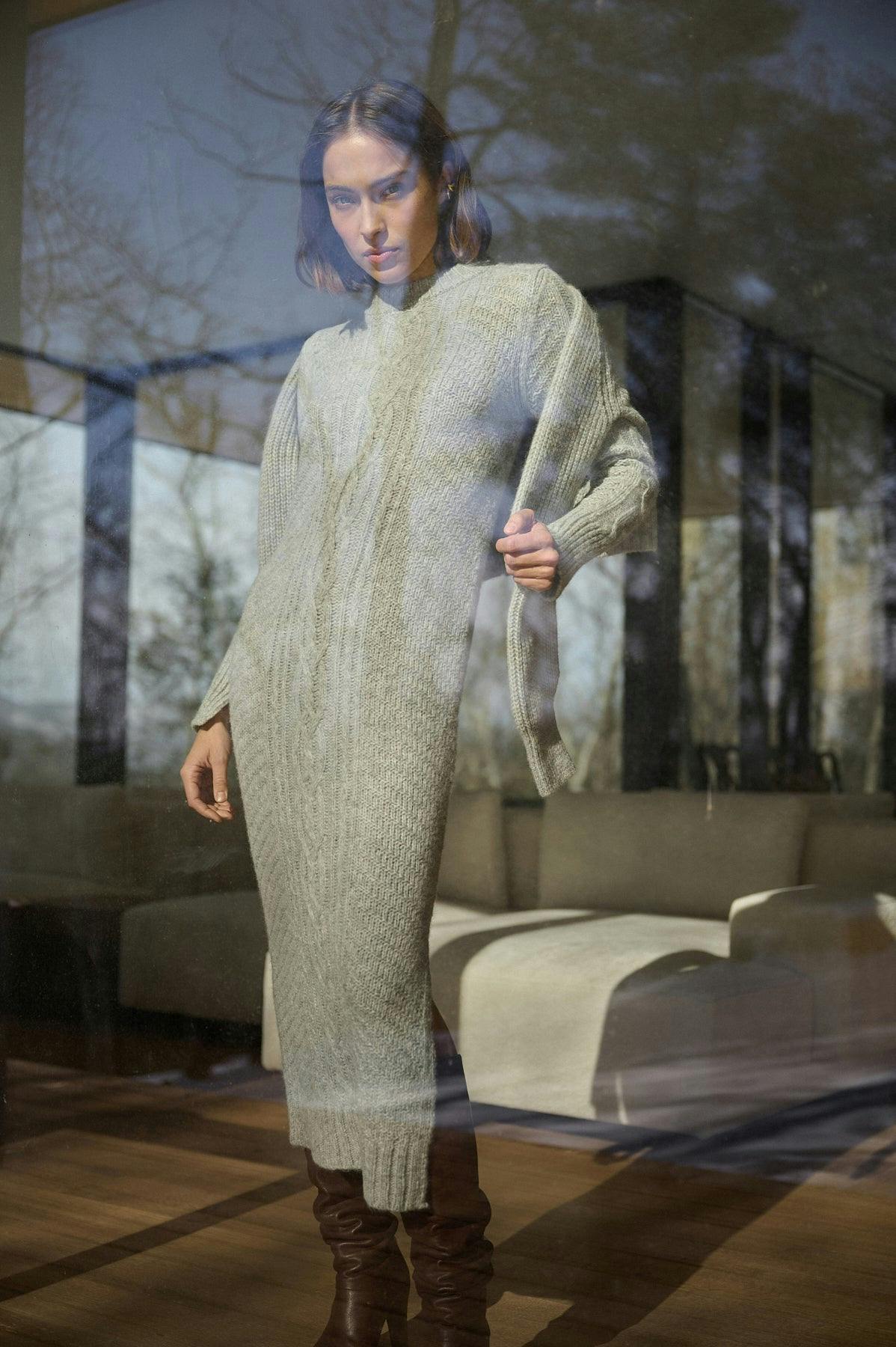 LORA SWEATER DRESS | PALE GREY