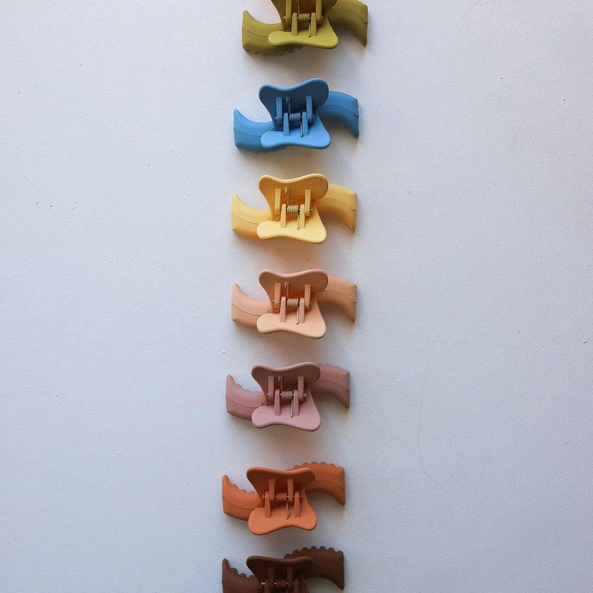 KAXI WAVY MINI HOLD EVERYTHING CLAW