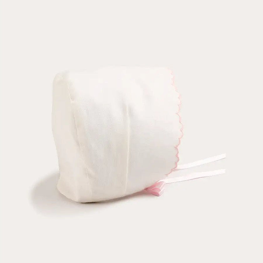 Scallop Edge Embroidered Bonnet in Pink (XS-M)
