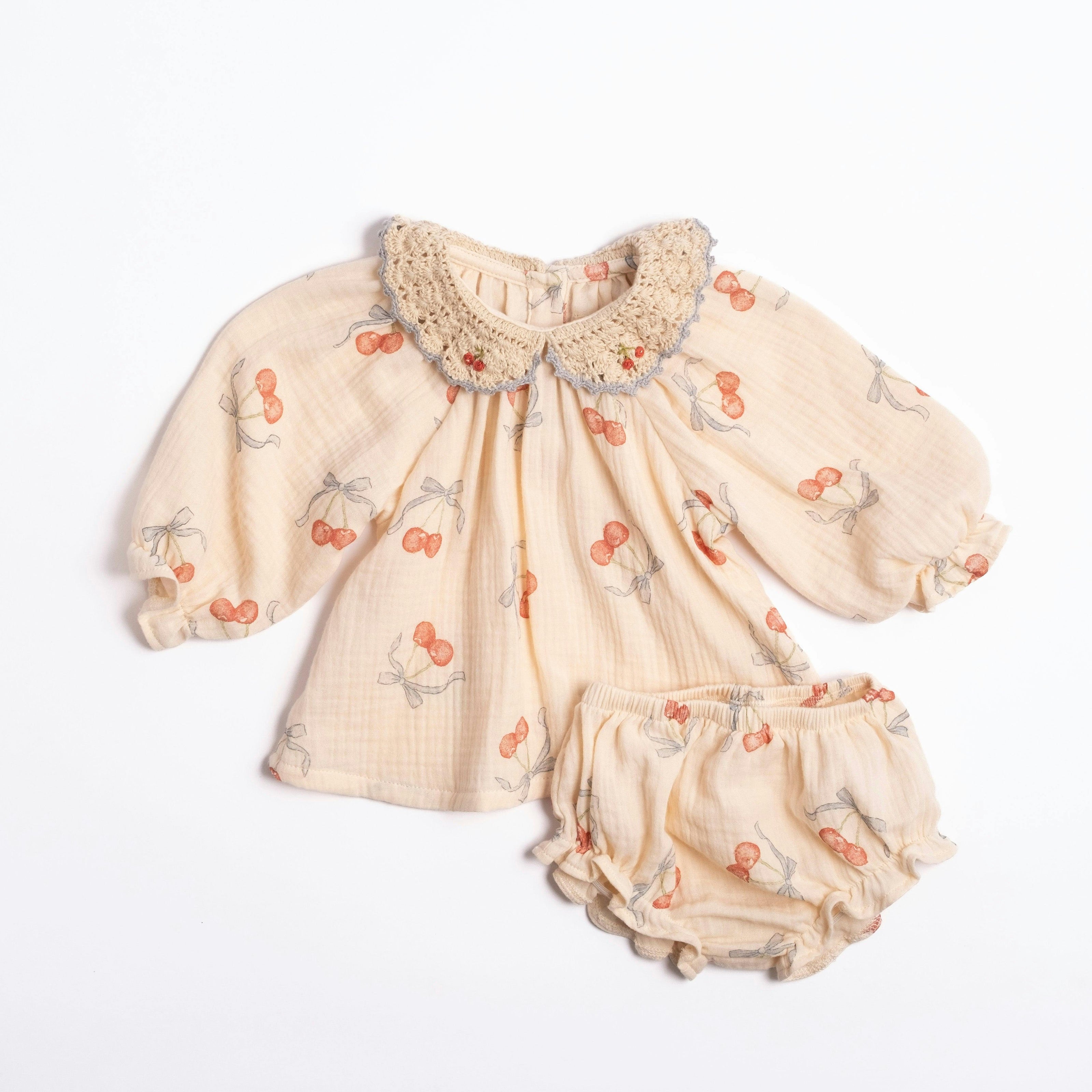Eloise Set in Winter Chérie