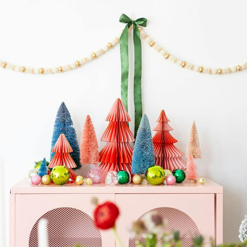 Pink & Red Christmas Tree Honeycomb Set