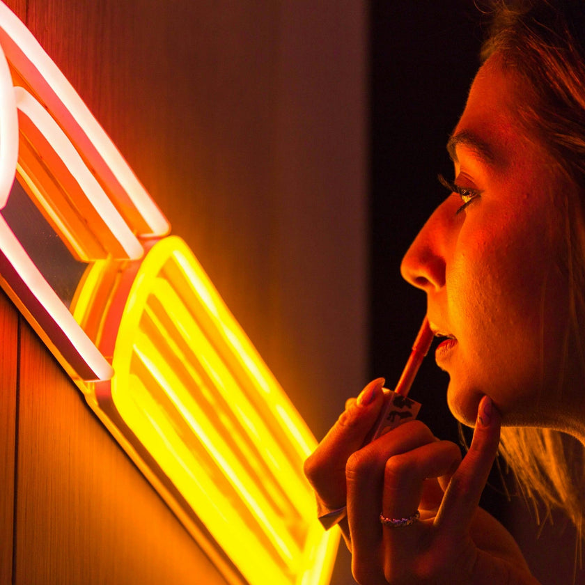 Golden Lipstick by Tom Wesselmann - LED neon sign