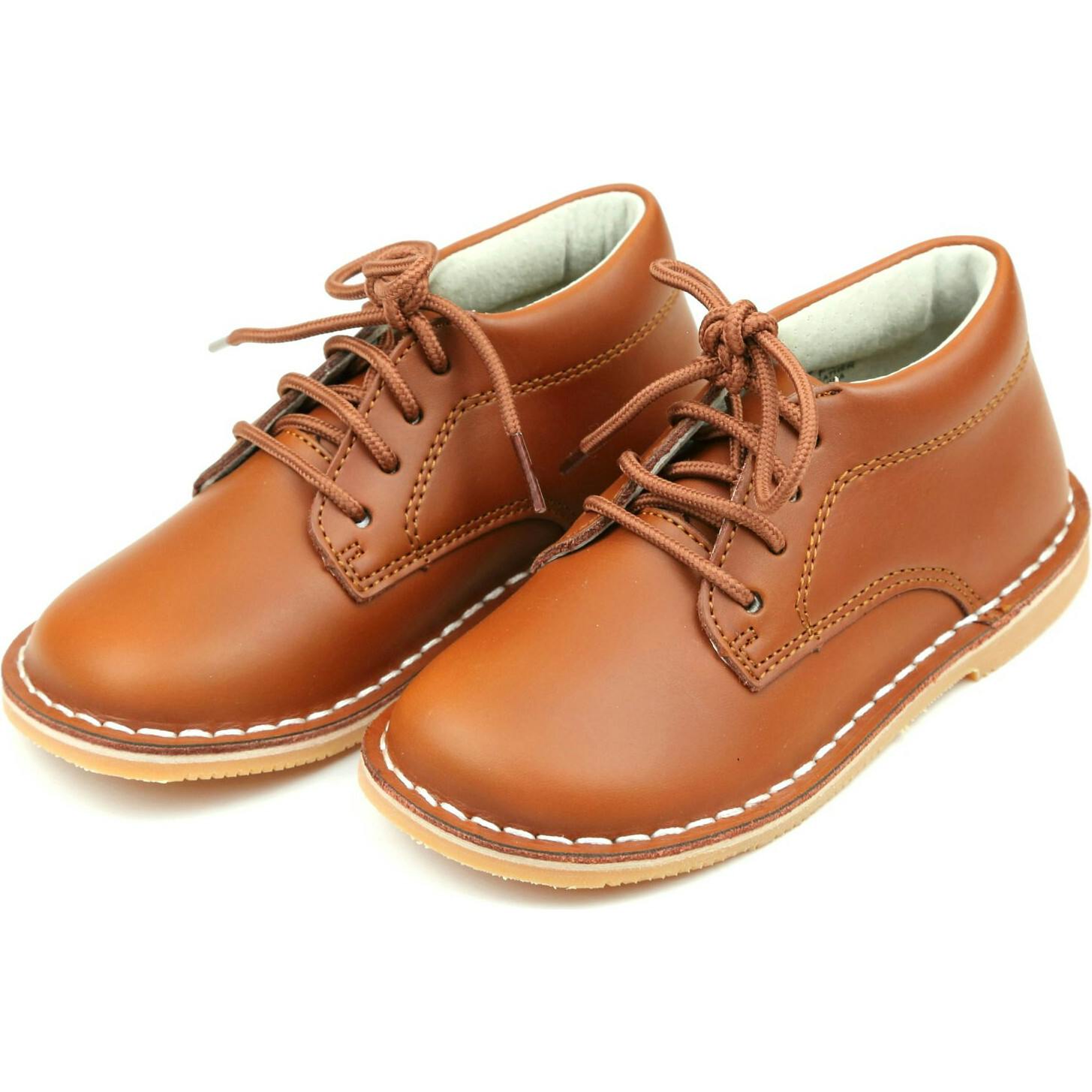 Tuck Mid-Top Lace Up Shoe