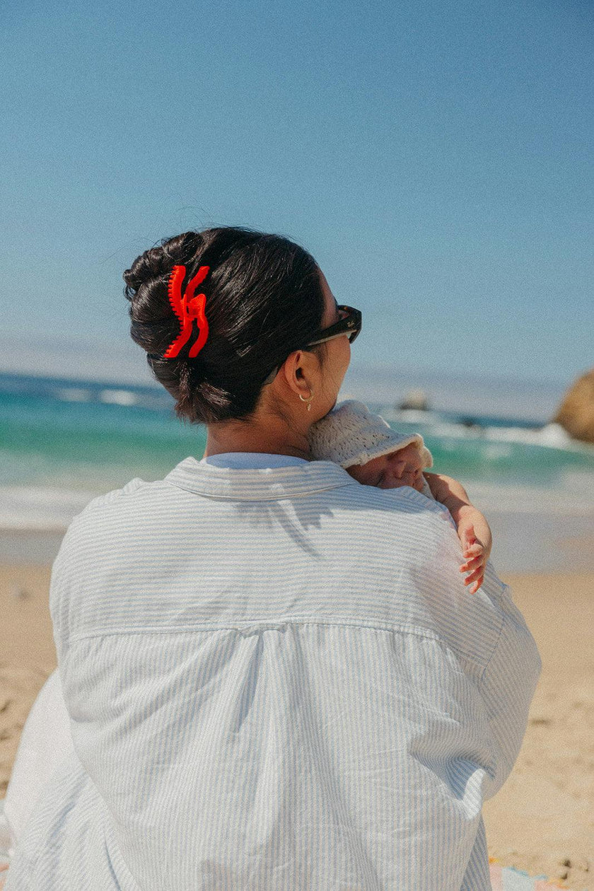 KAXI WAVY MIDI HOLD EVERYTHING CLAW
