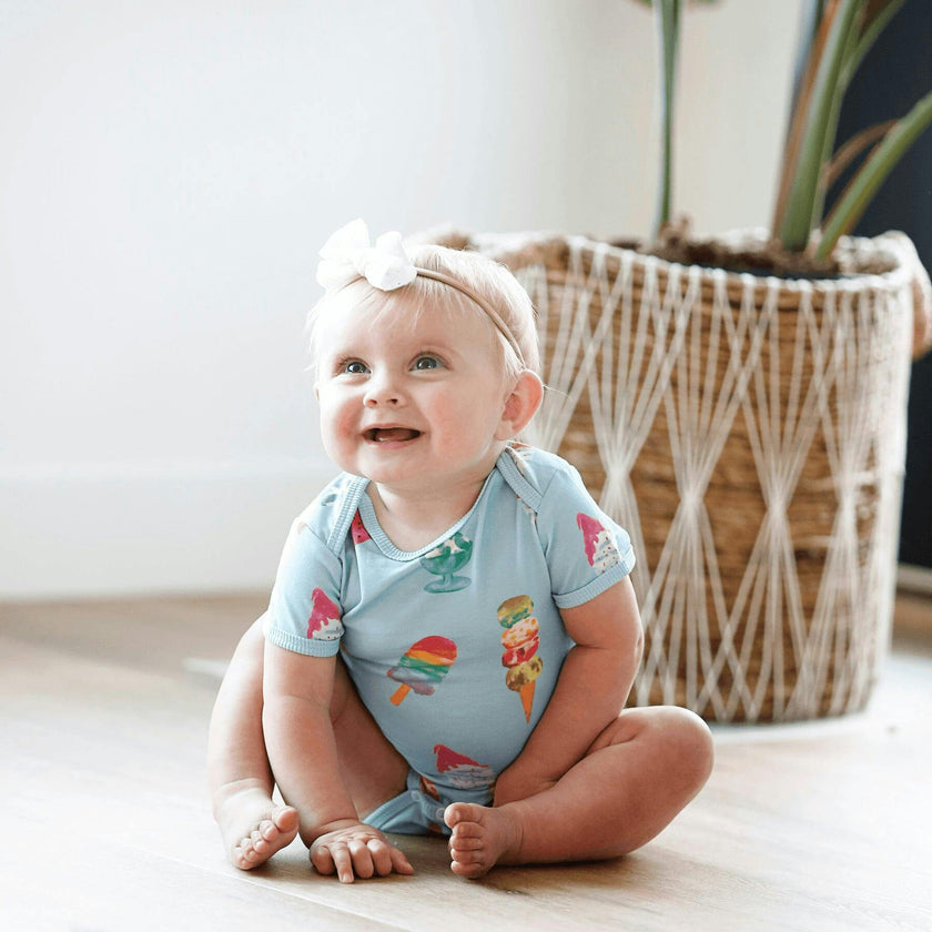 Wren baby body onesie