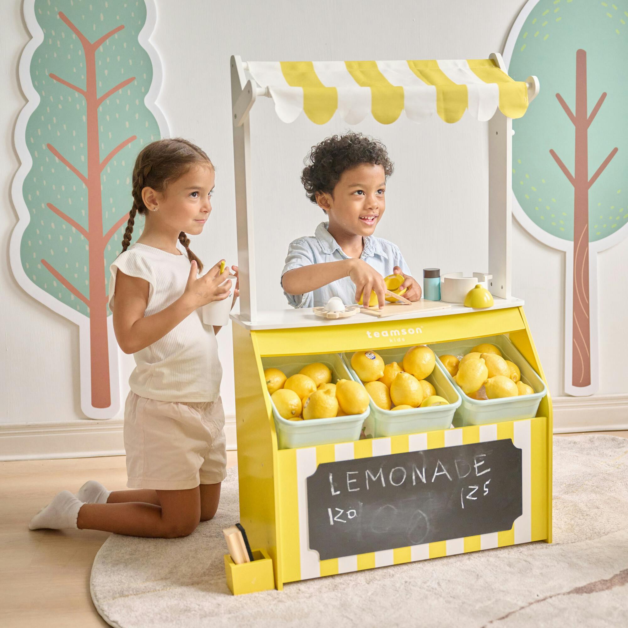 Teamson Kids Lemonade Stand Playset with Interactive Accessories