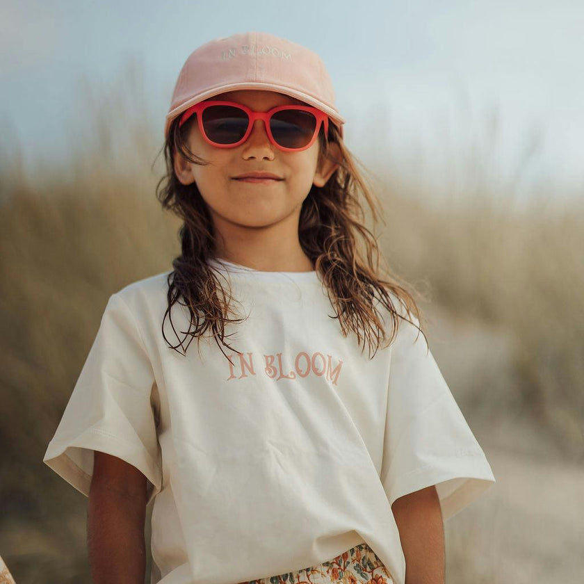 Classic Wayfarer Sustainable Sunglasses | Bio-Based · Bendable · Polarized | Bubble Gum