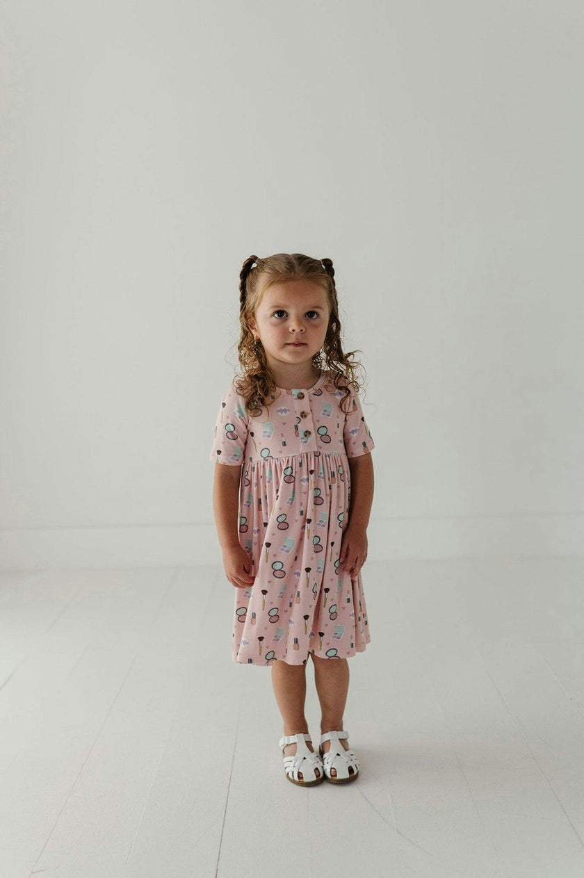 Girls Short Sleeve Henley Dress in Makeup