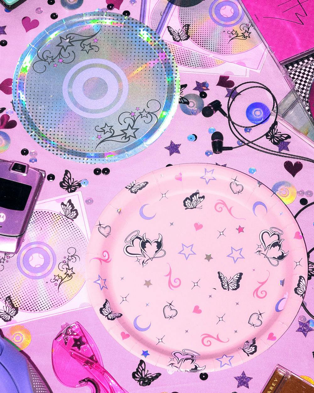 Y2K Plates - 32 paper plates