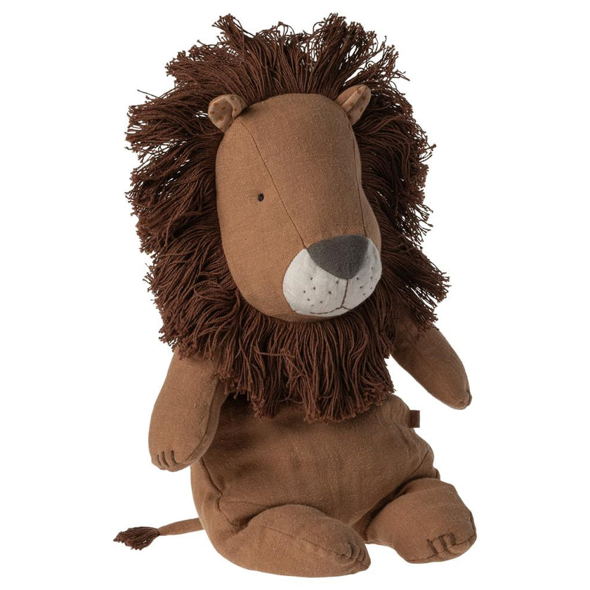 Lion, Medium