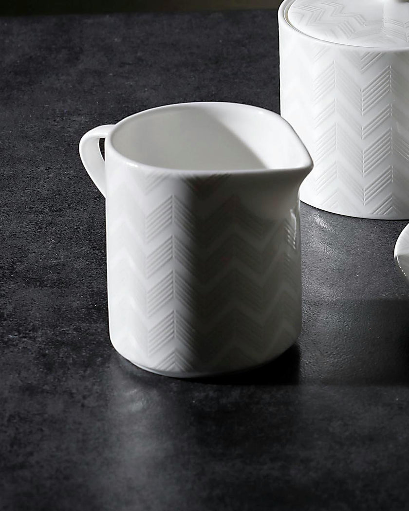 Creamer Zig Zag  White Diam. 3.5"