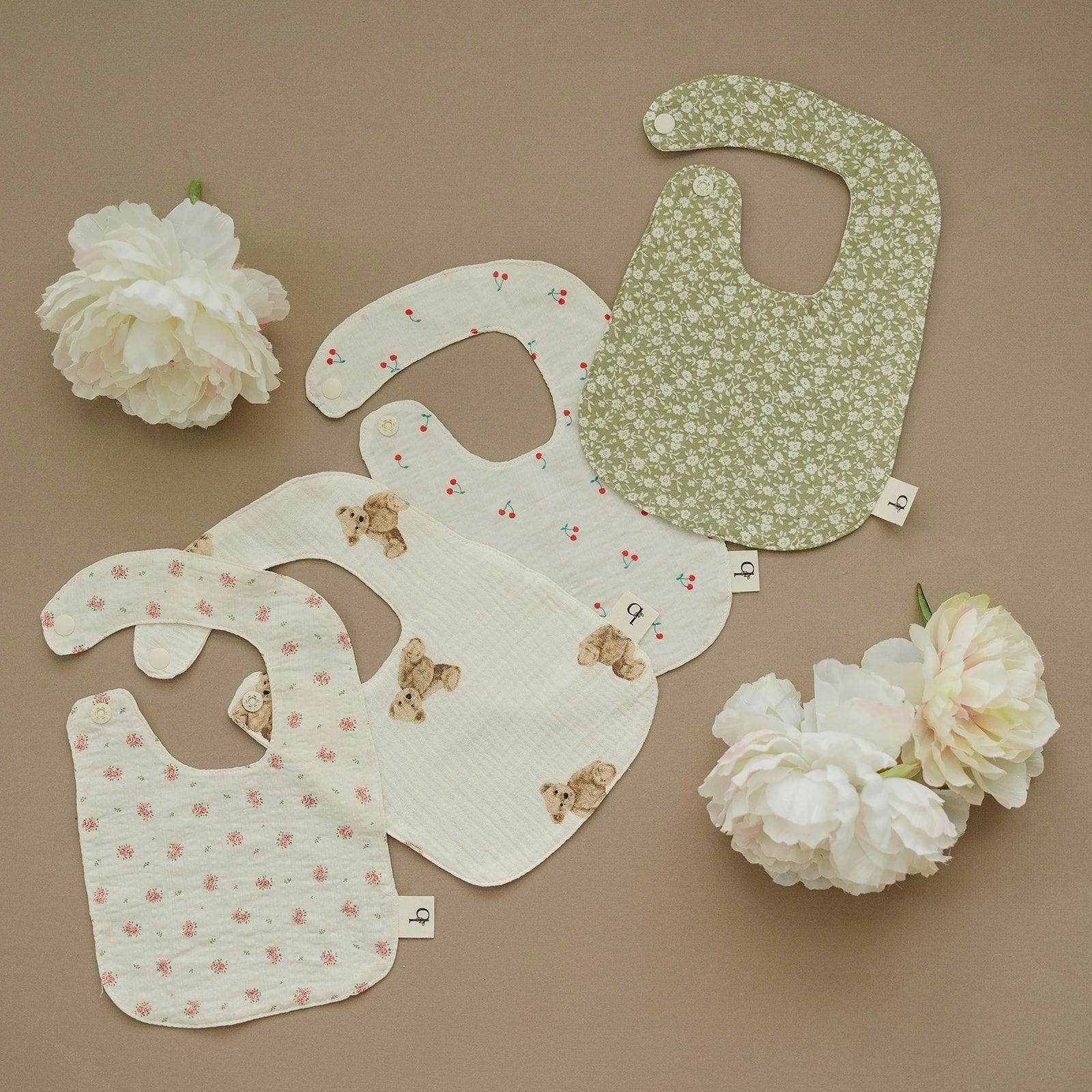 Signature Cotton Print Bib