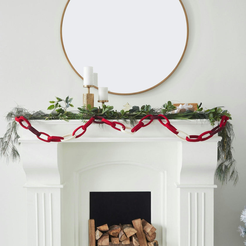 Hand Felted Wool Christmas Garland and Bunting - Loop Chain Red - 6'