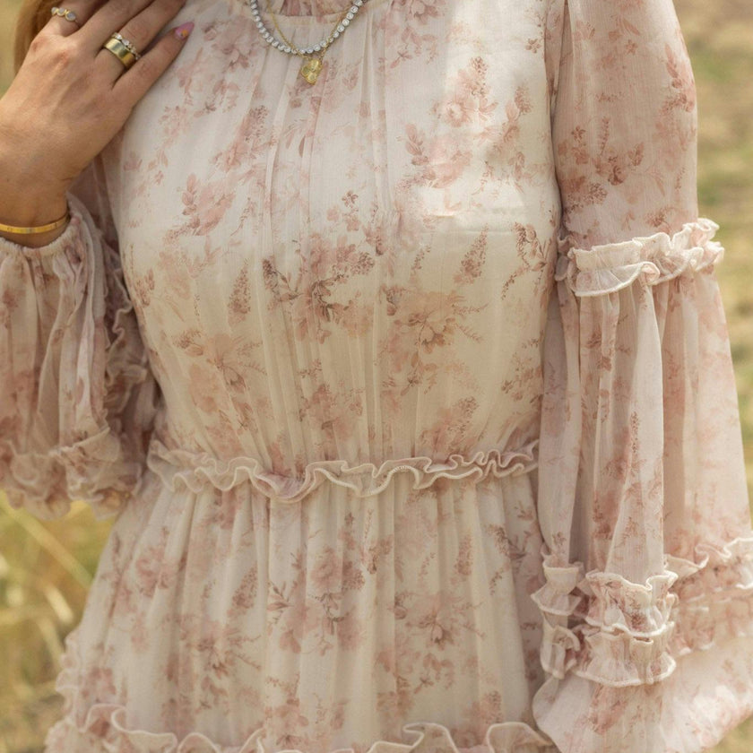 Geneva Dress in Banana Creme Aquarelle Fleur
