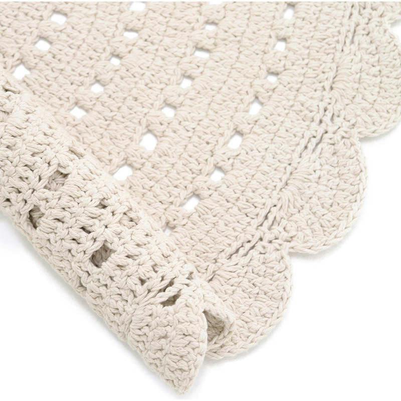 Alma Hand-Crocheted Scalloped Large Round Rug