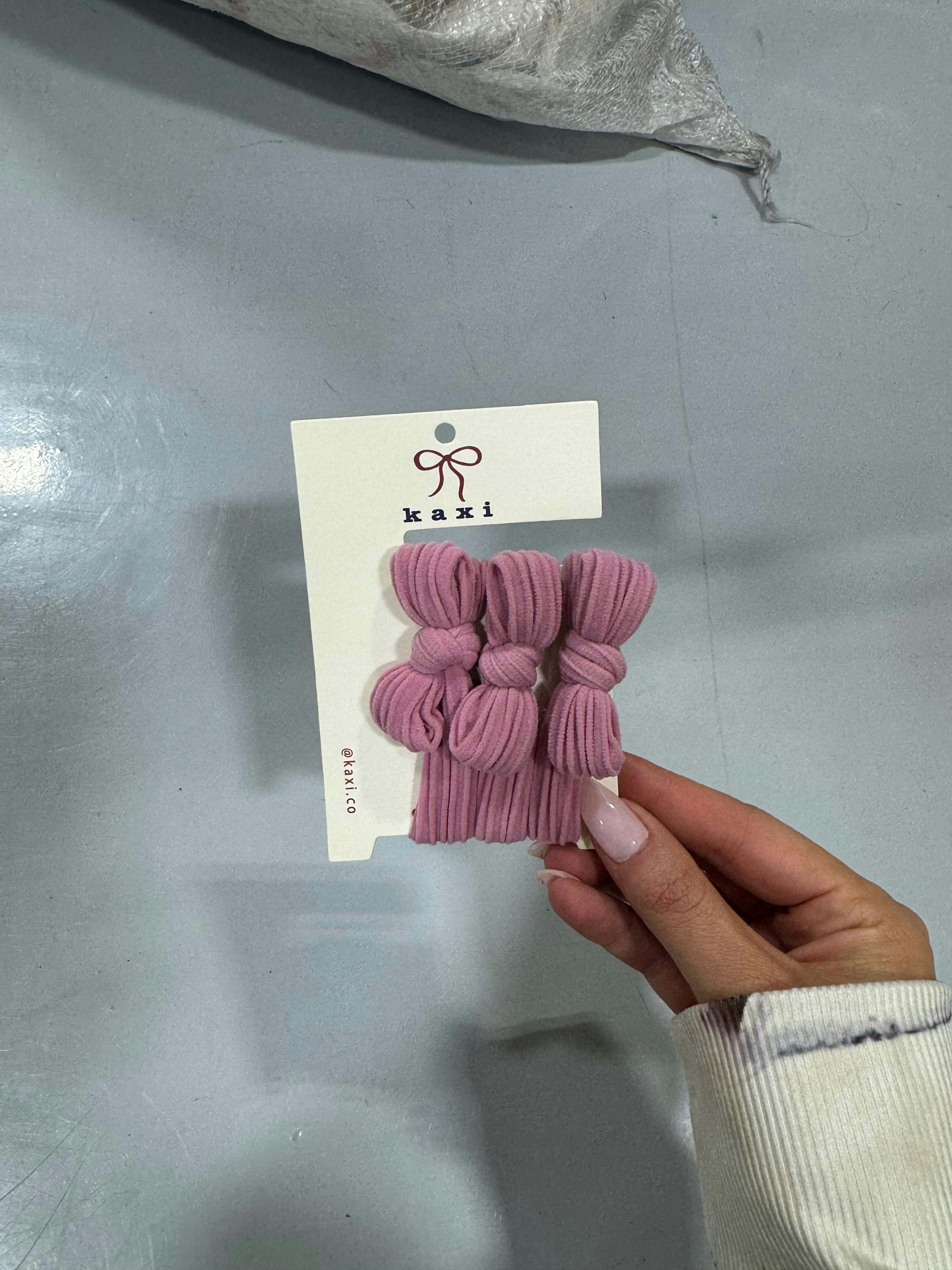 BOW SLICK BACK PONYTAILS (PACK OF 3)