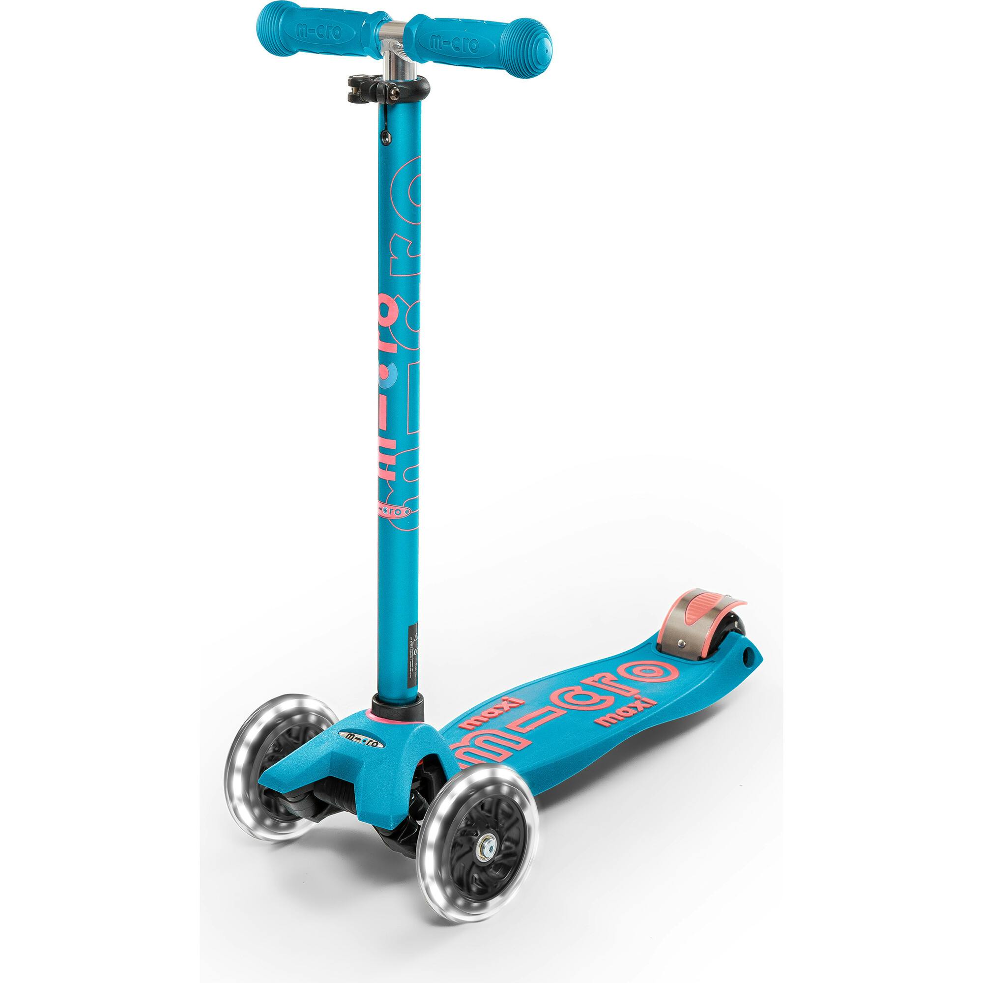 Micro Maxi LED Scooter