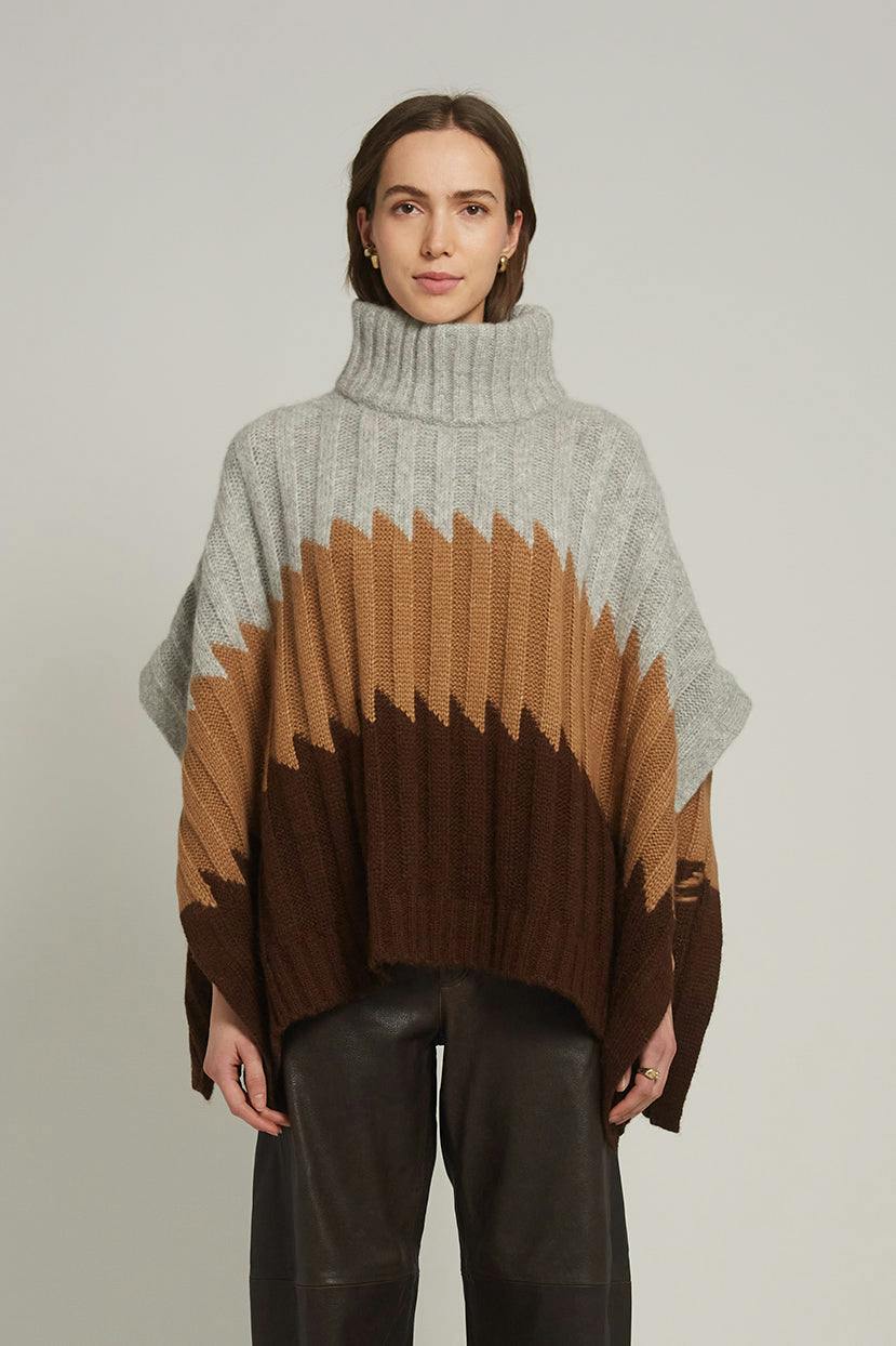 OLIVIA PONCHO
