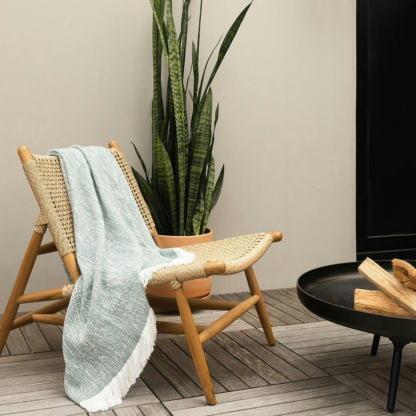 Crosshatch Stain Resistant Indoor Outdoor Throw