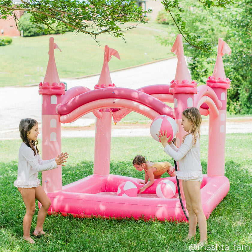 Water Fun Inflatable Castle Kiddie Pool & Sprinkler Play Center With Pump & Beach Balls