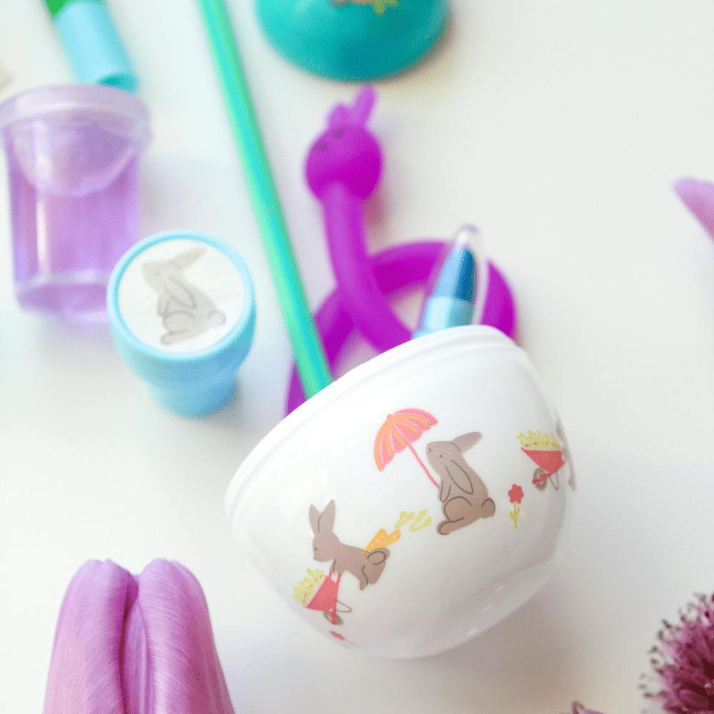 Bunnies In The Garden Plastic Easter Egg Kit