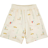 Organic Weekend Shorts in City Scenes