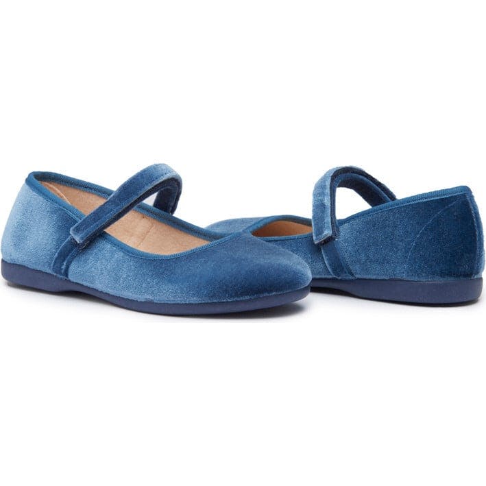 Cassie Blue