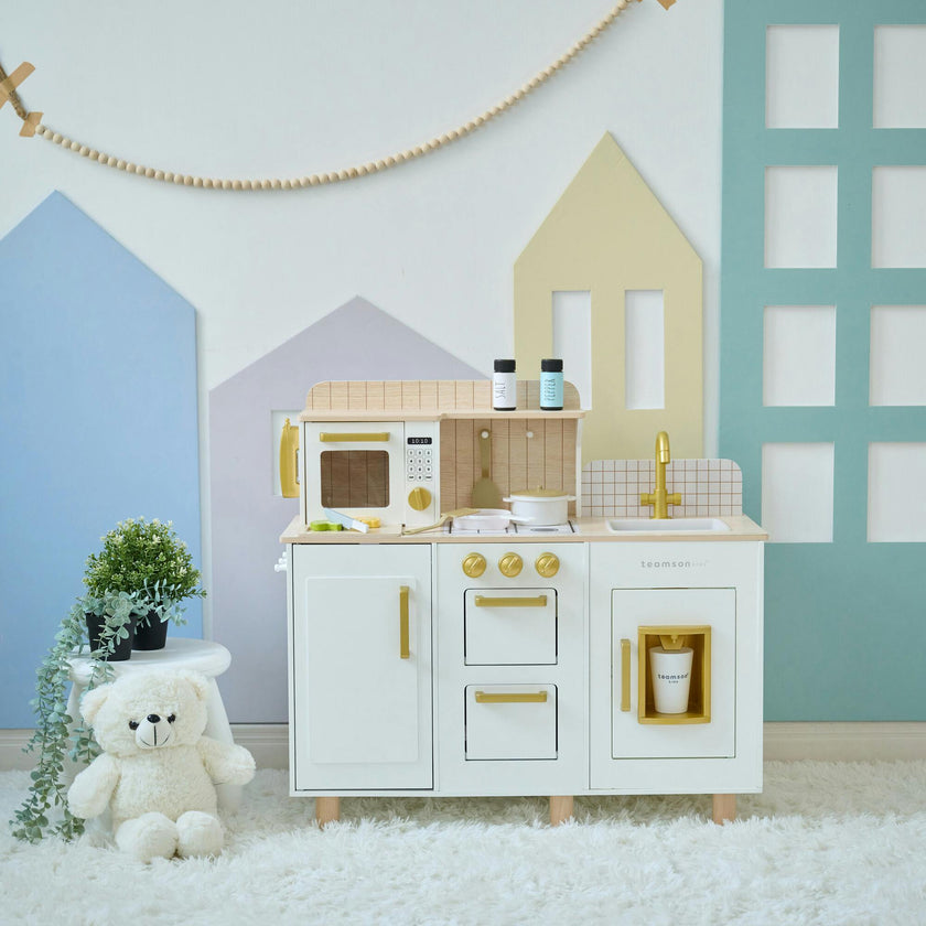 Teamson Kids Little Chef Hampton Wooden Play Kitchen with 17 Accessories
