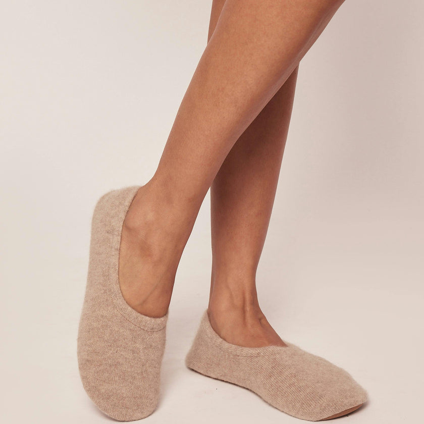 Women's Cashmere Slippers in Camel