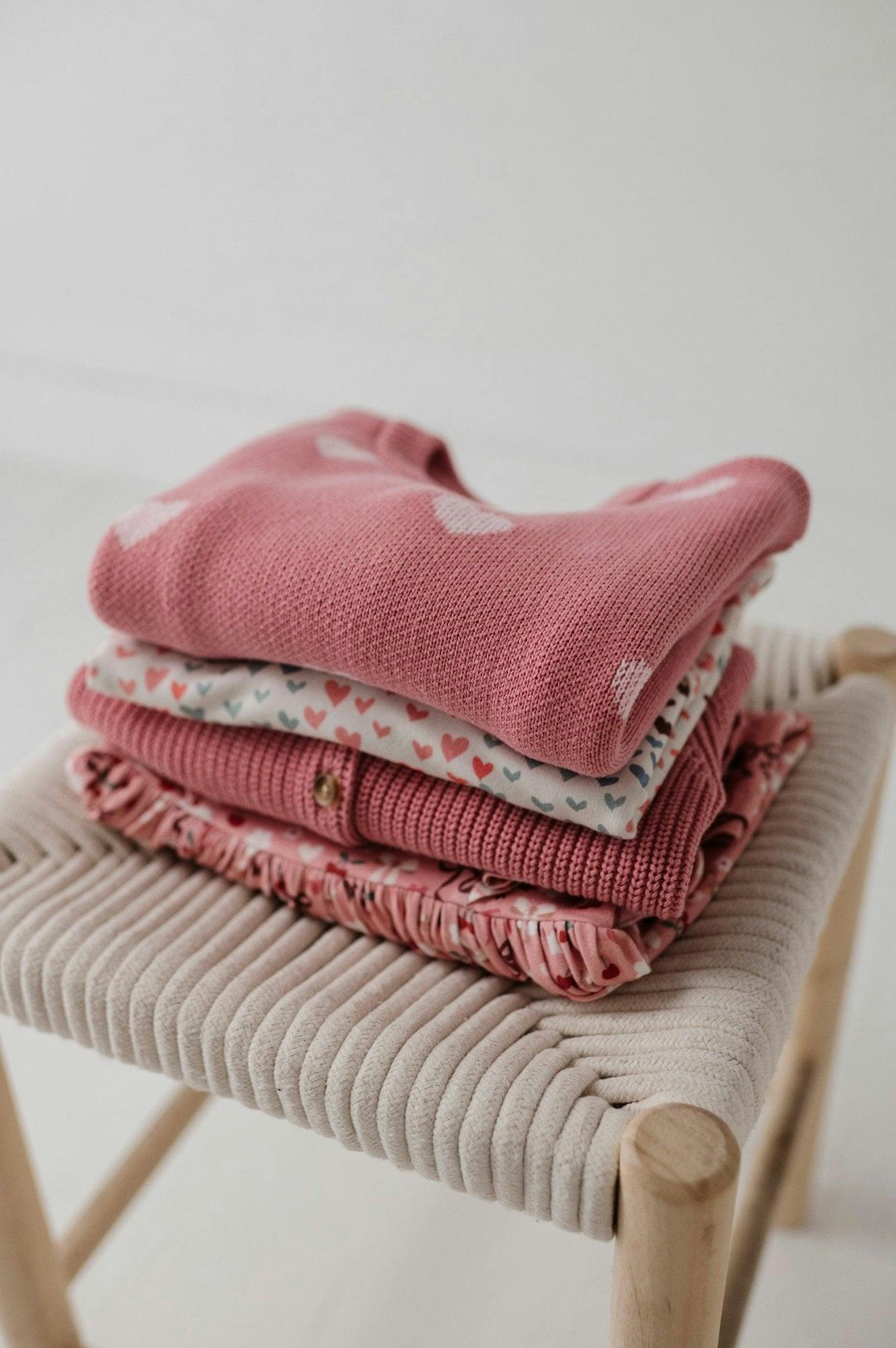 Girls Knit Sweater in Pink Hearts