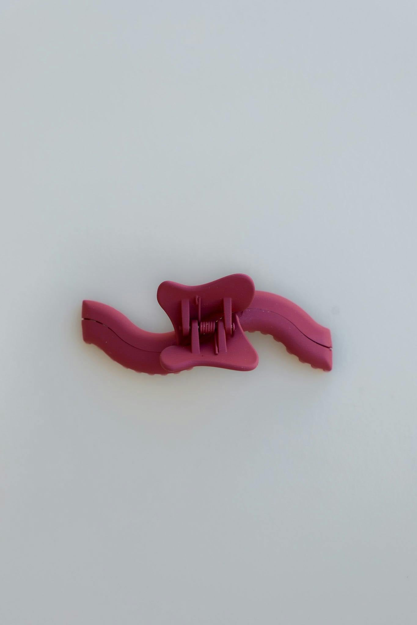 KAXI WAVY MIDI HOLD EVERYTHING CLAW