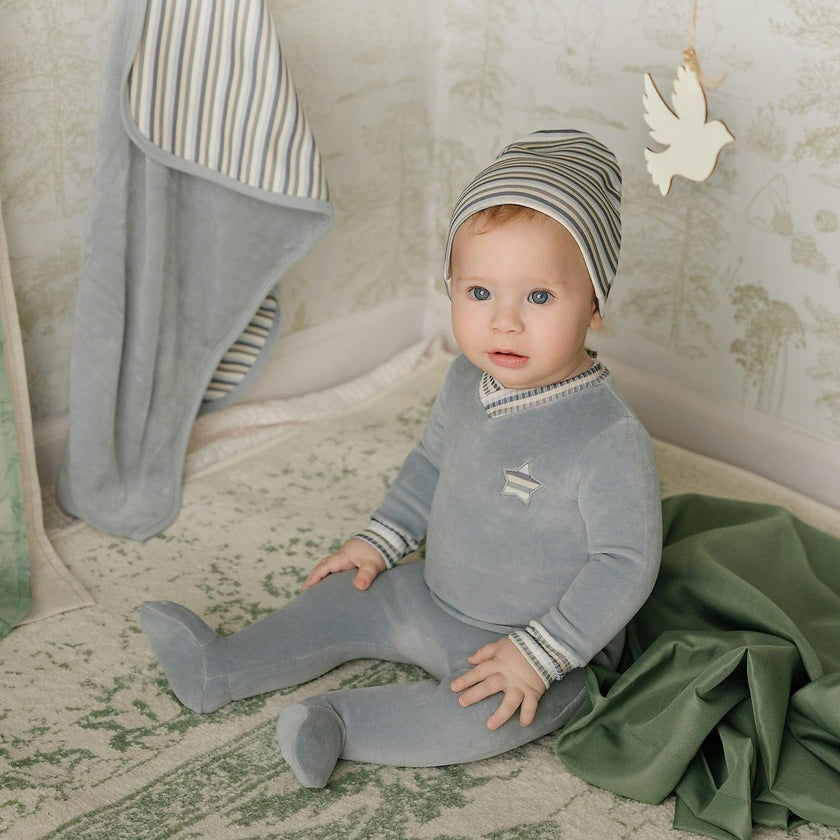 Striped Star Layette Set