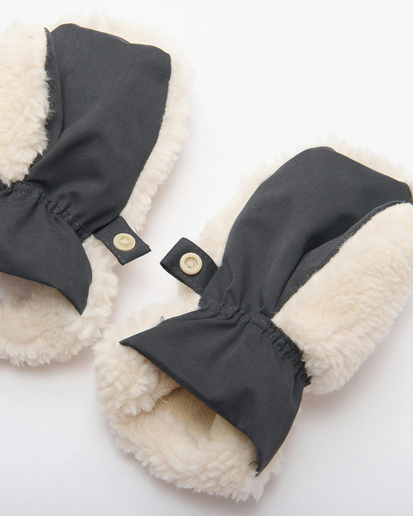 Sherpa Mittens • Benji Appliqué