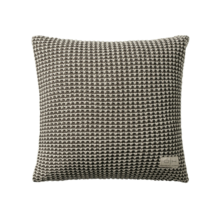 DH Rattle Knit Throw