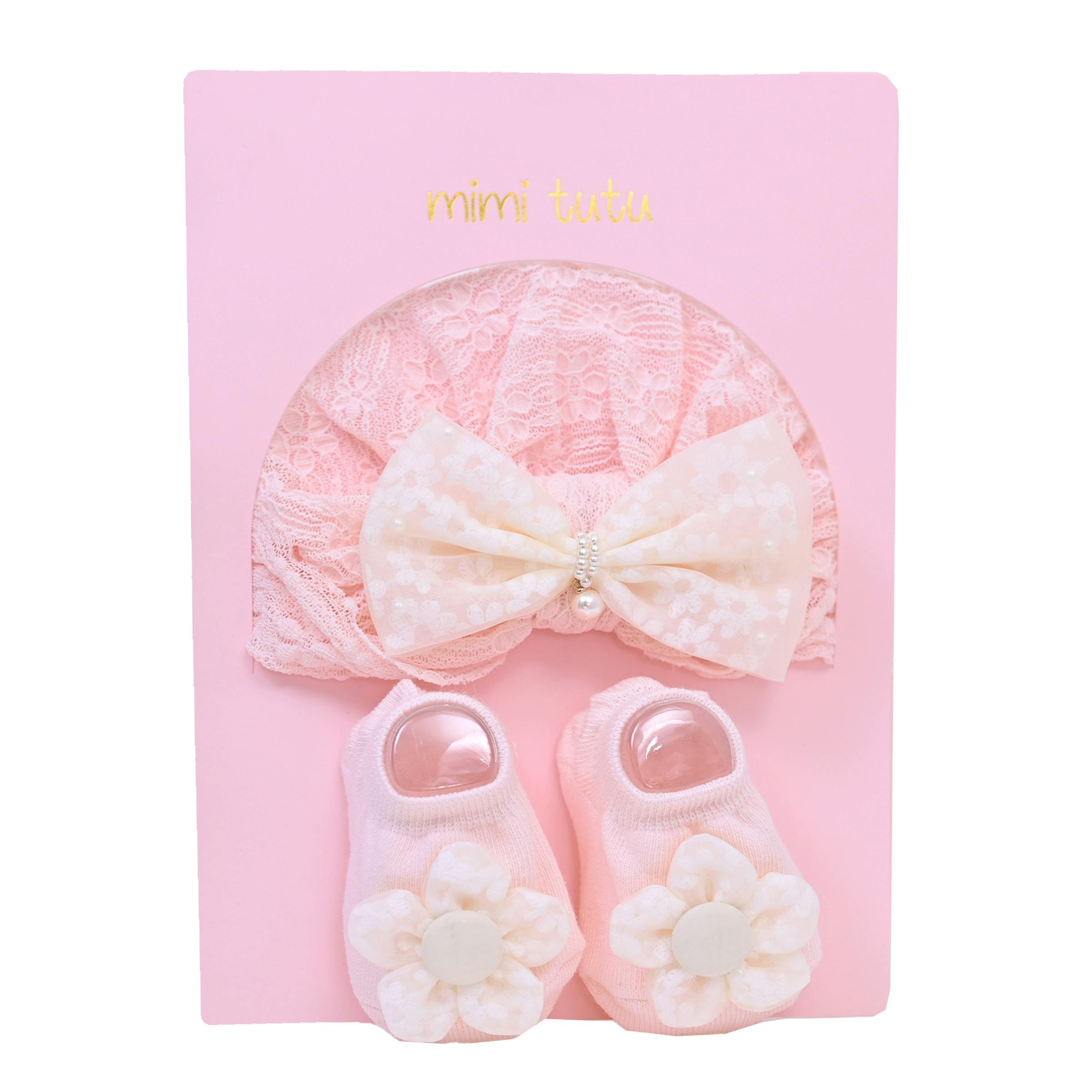 Pink and Ivory Flower Gift Set