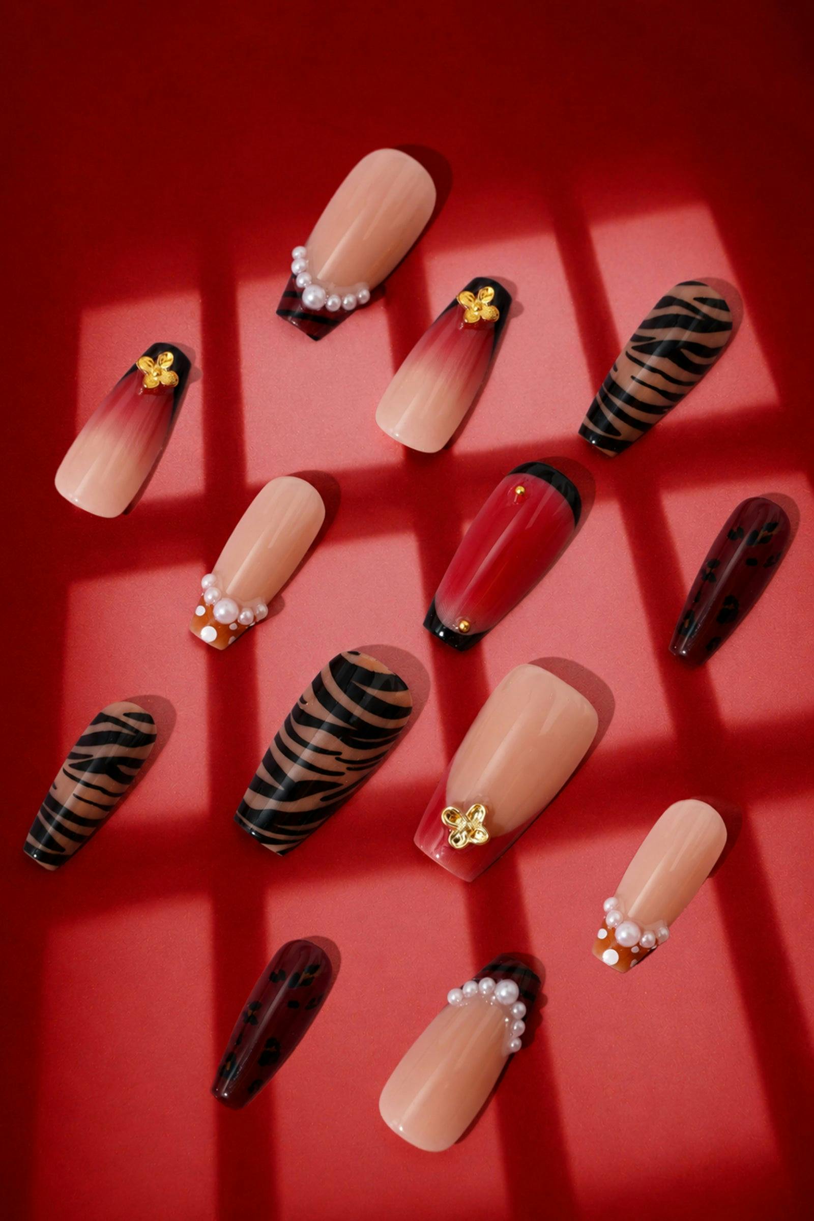 KATSEYE | ANIMAL – COFFIN PRESS-ON NAILS