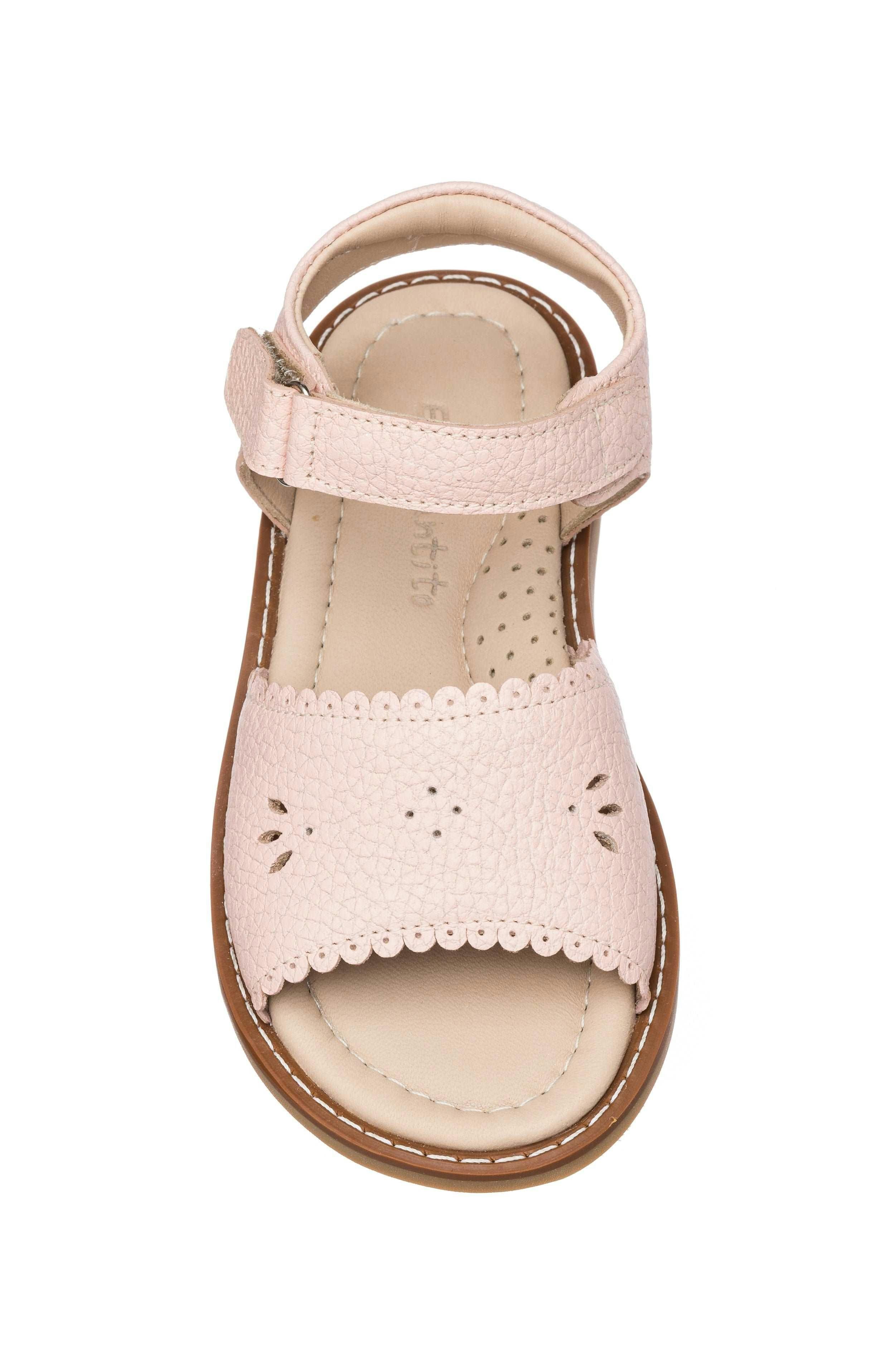 Classic Sandal with Scallop