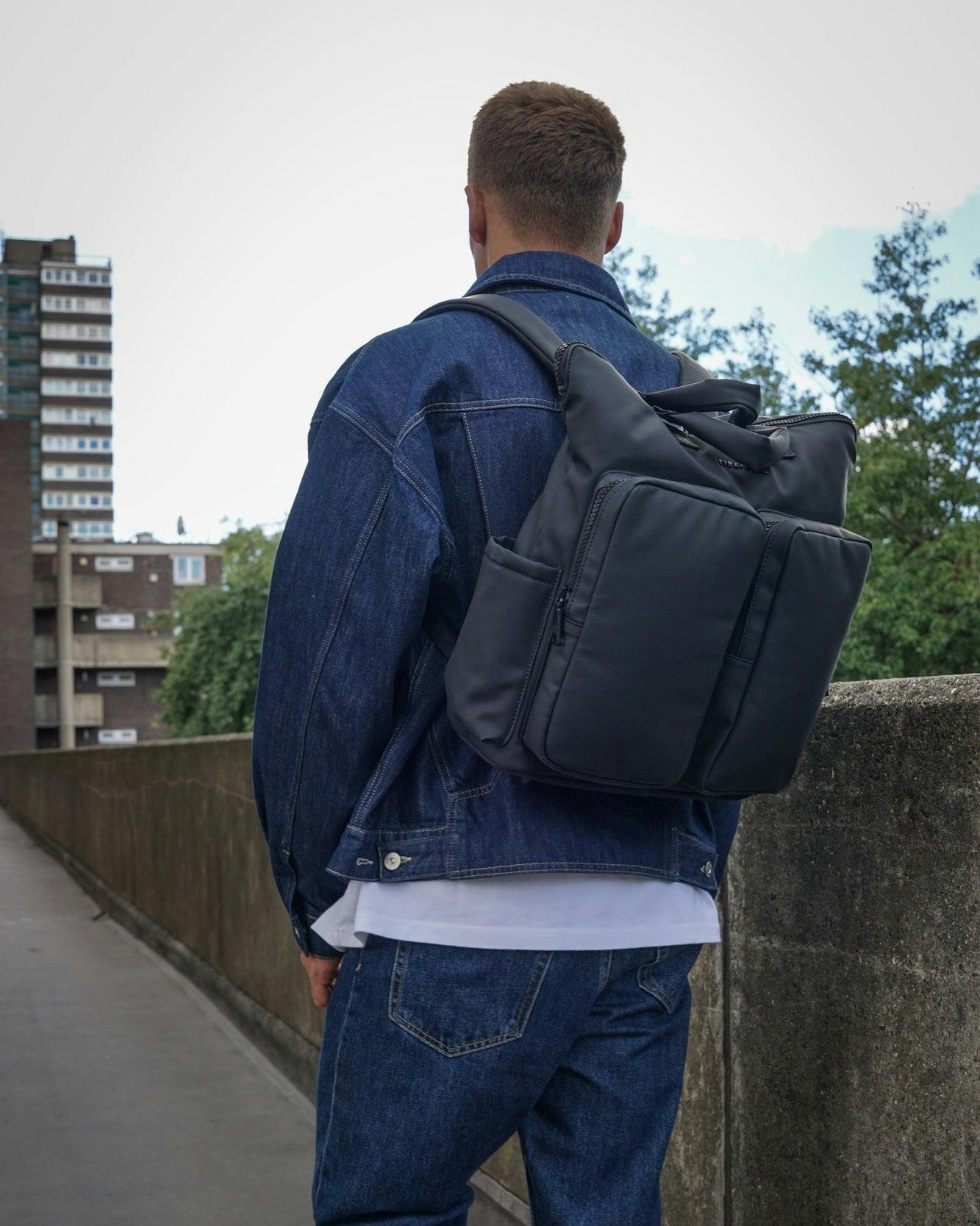 Ozzy Changing Tote / Backpack 2.0 Matte Black
