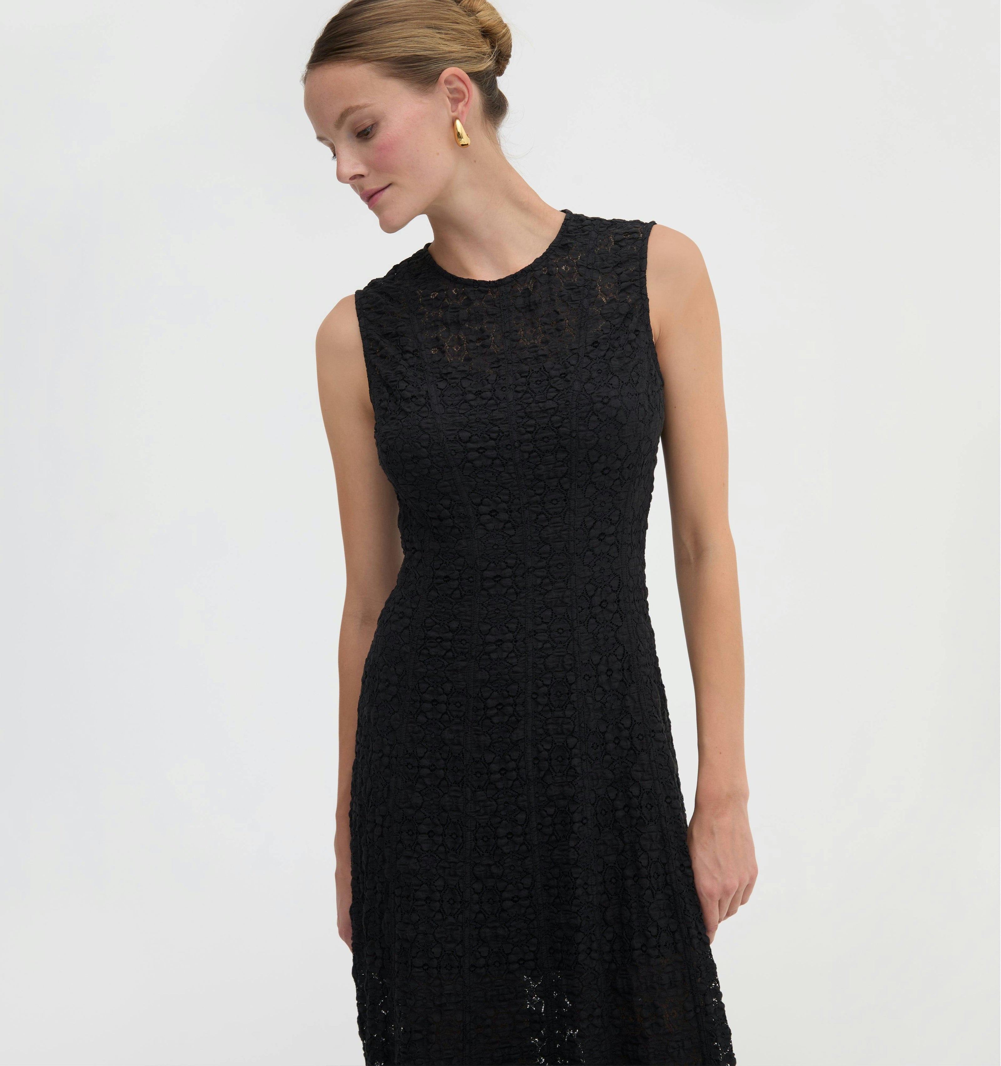 The Leanne Dress - Black Stretch Lace