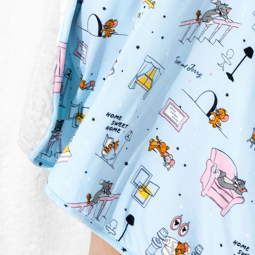 Tom & Jerry: Home Sweet Home Bamboo Sherpa Blanket