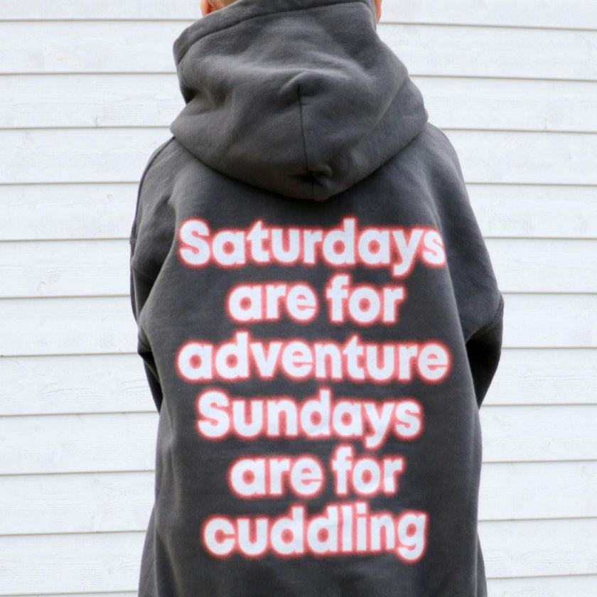 WEEKEND HOODIE