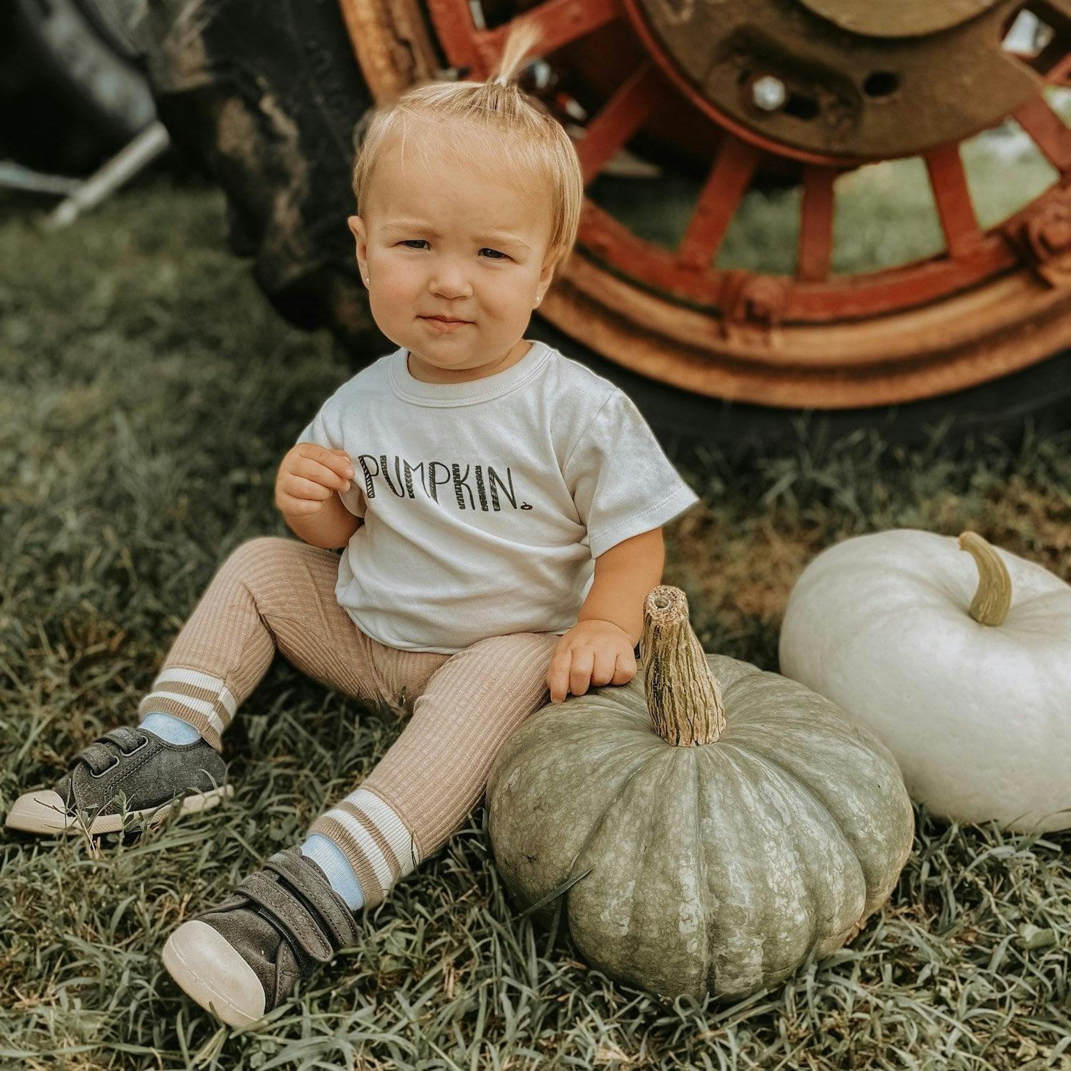 graphic tee | pumpkin